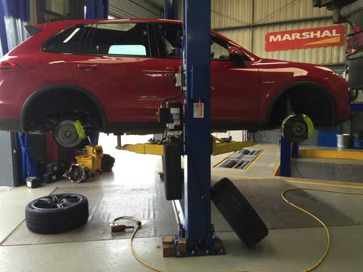 Clutch Repair & Replacement Newbury & Thatcham - Station Tyres